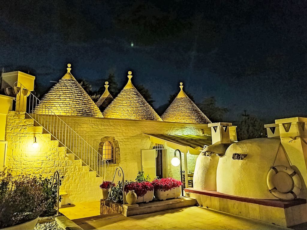 Trulli Dei Pini