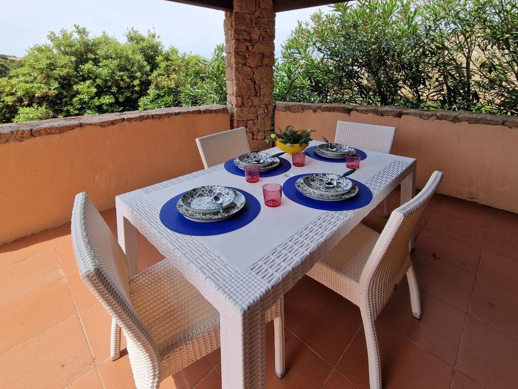 Dreizimmerwohnung mit Panoramablick in Costa Paradiso