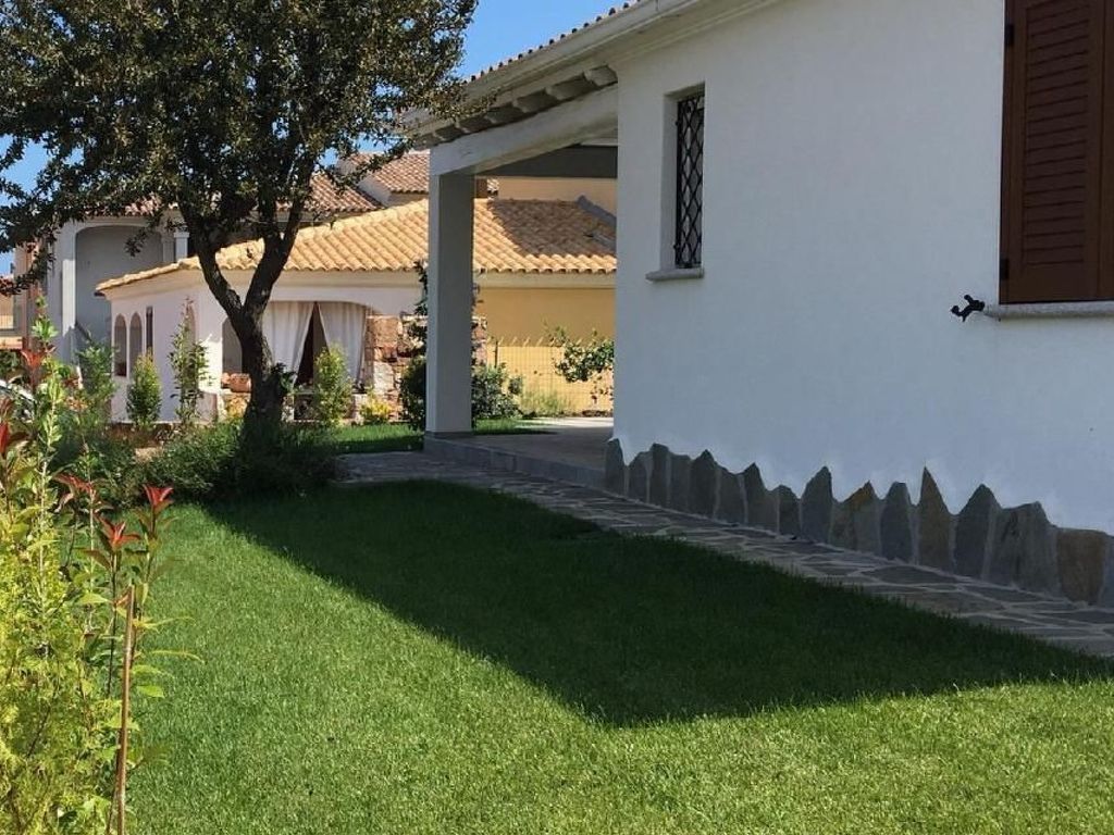 Haus in Budoni mit privatem Parkplatz