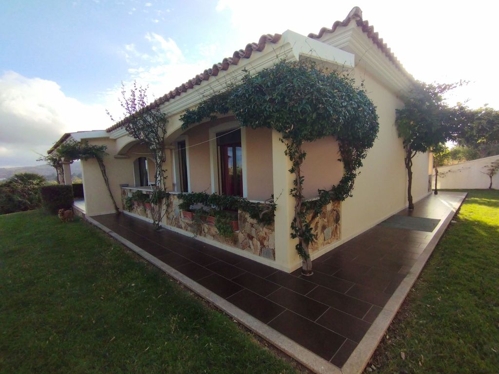 Villa Lolotha Lux mit Garten und Veranda