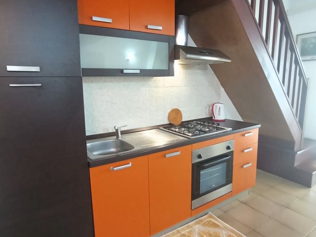 Neu Valmar Drei-Zimmer-Wohnung 34-35