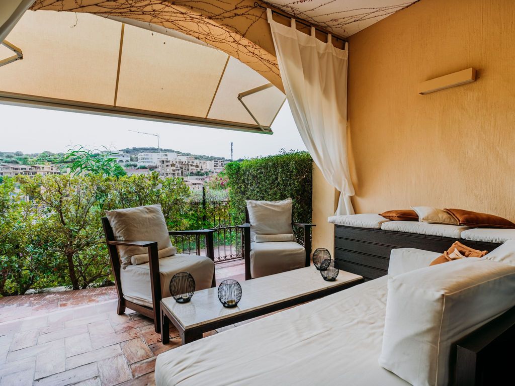 Wohnung in Villasimius mit Möblierter Terrasse