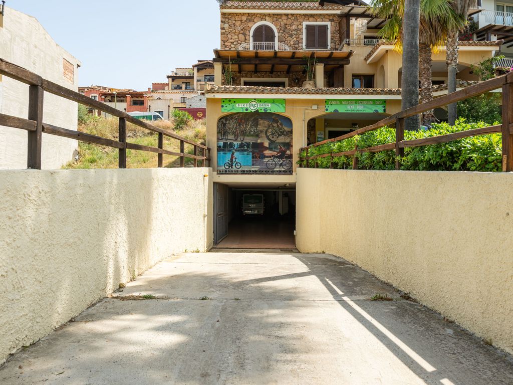 Golf Apartment