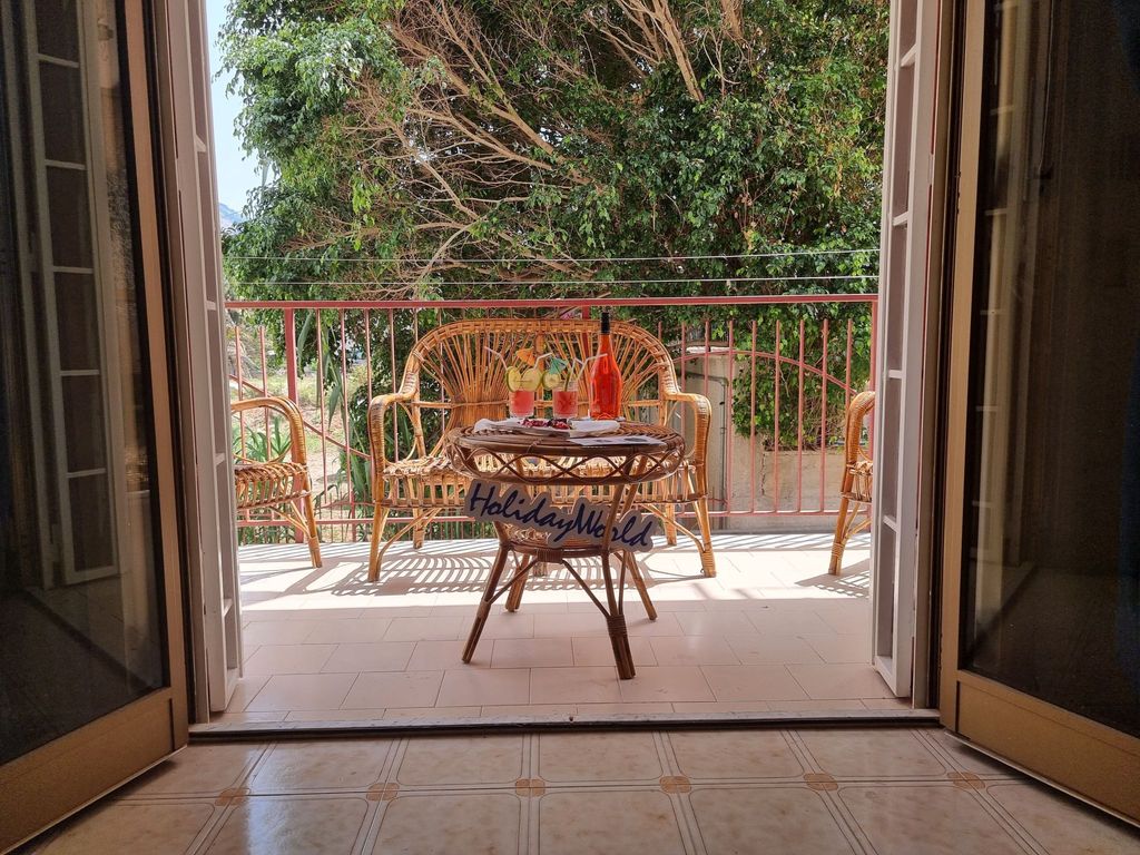 für 4 Personen ca. 61 m&sup2; in Isola delle Femmine, Sizilien (Nordküste von S