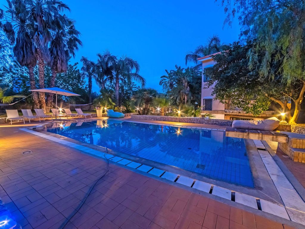 Gemütliches Haus in Carini mit privatem Pool