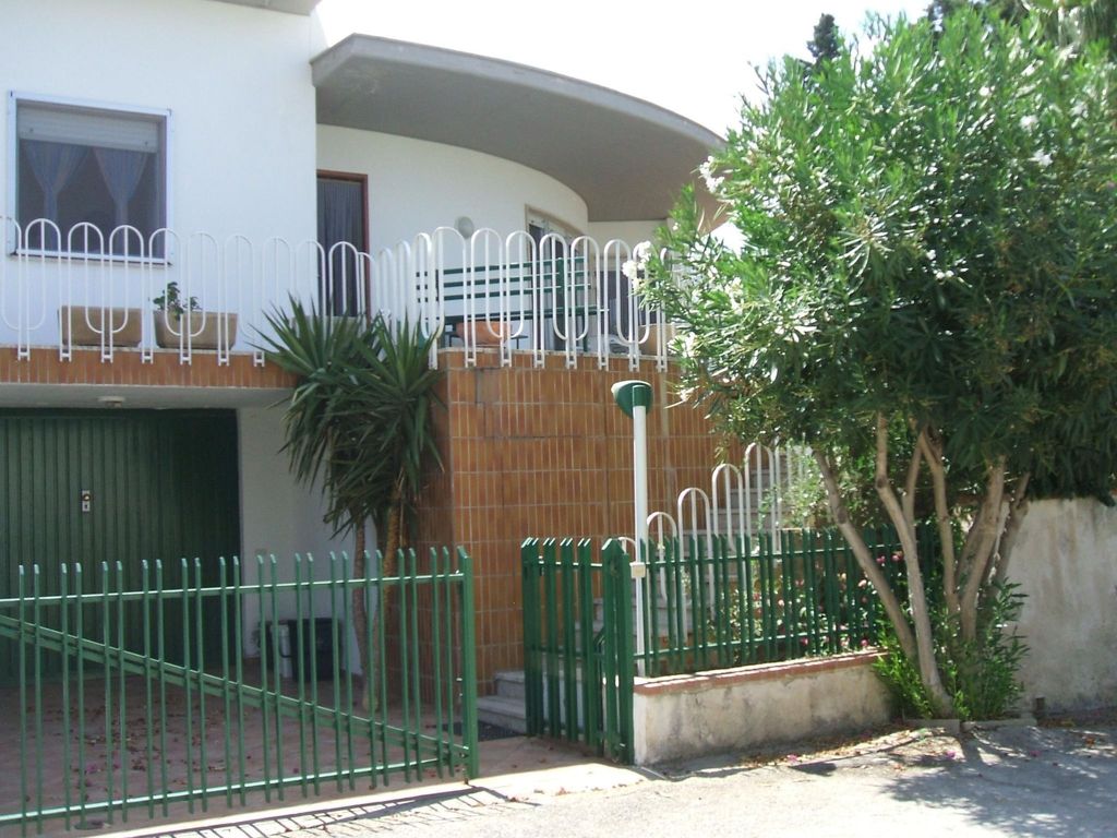 Villa Aliotis 200m vom Meer entfernt