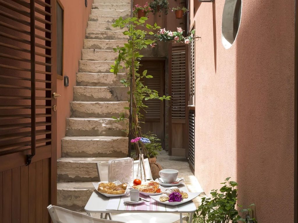 Wohnung in Trapani mit Terrasse