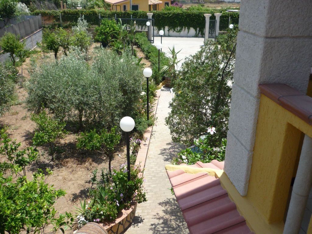 Haus in Licata mit Grill, Garten und Terrasse