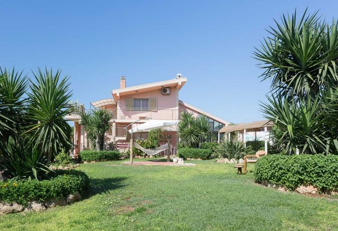 Angenehmes Haus mit privatem Pool – Foto 3