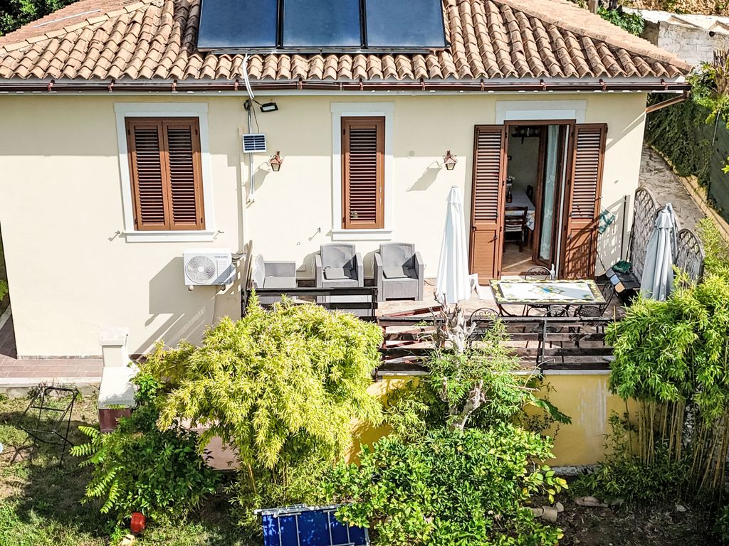 Haus in Lido Di Noto mit privatem Parkplatz
