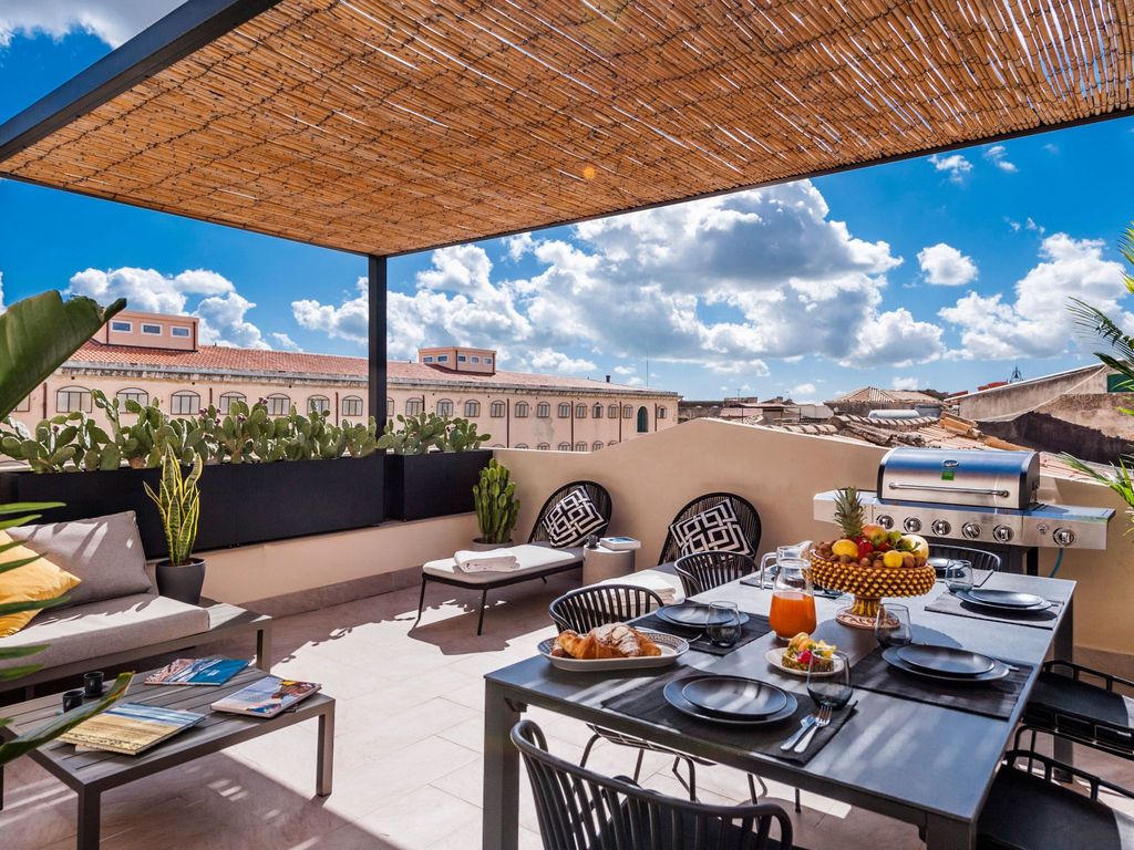 mit Terrasse
