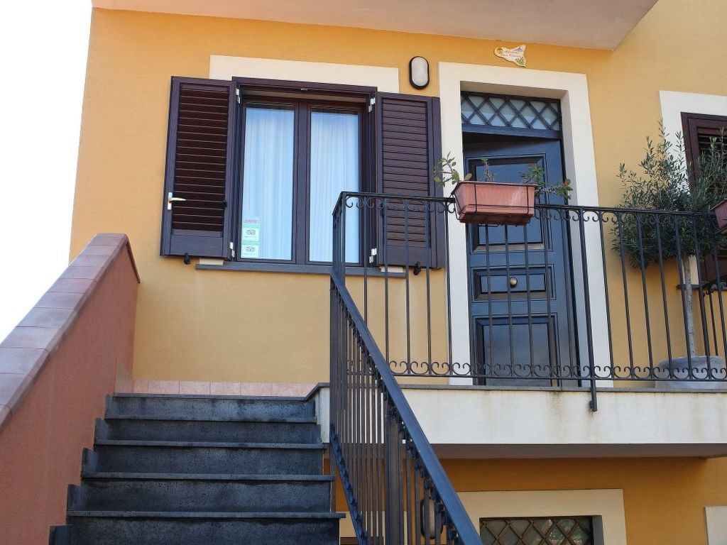 Beautiful holiday apartment in Stazzo
