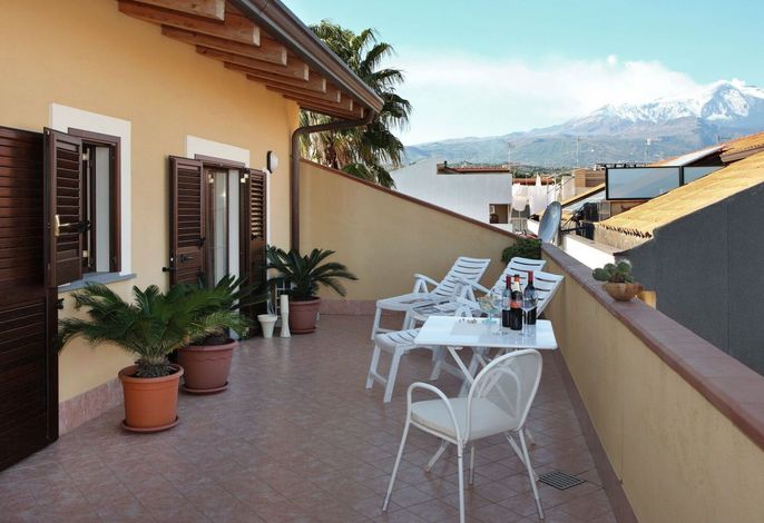 Beautiful holiday apartment in Stazzo