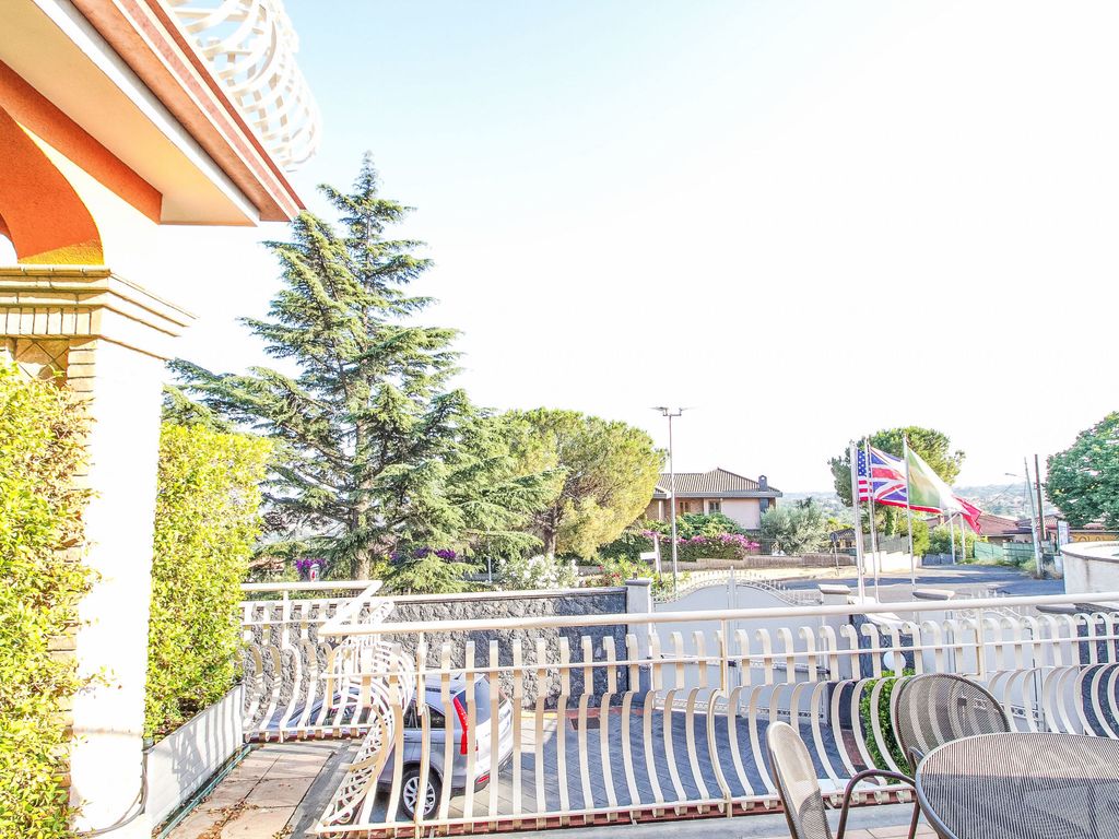 Wohnung in Trecastagni mit Terrasse