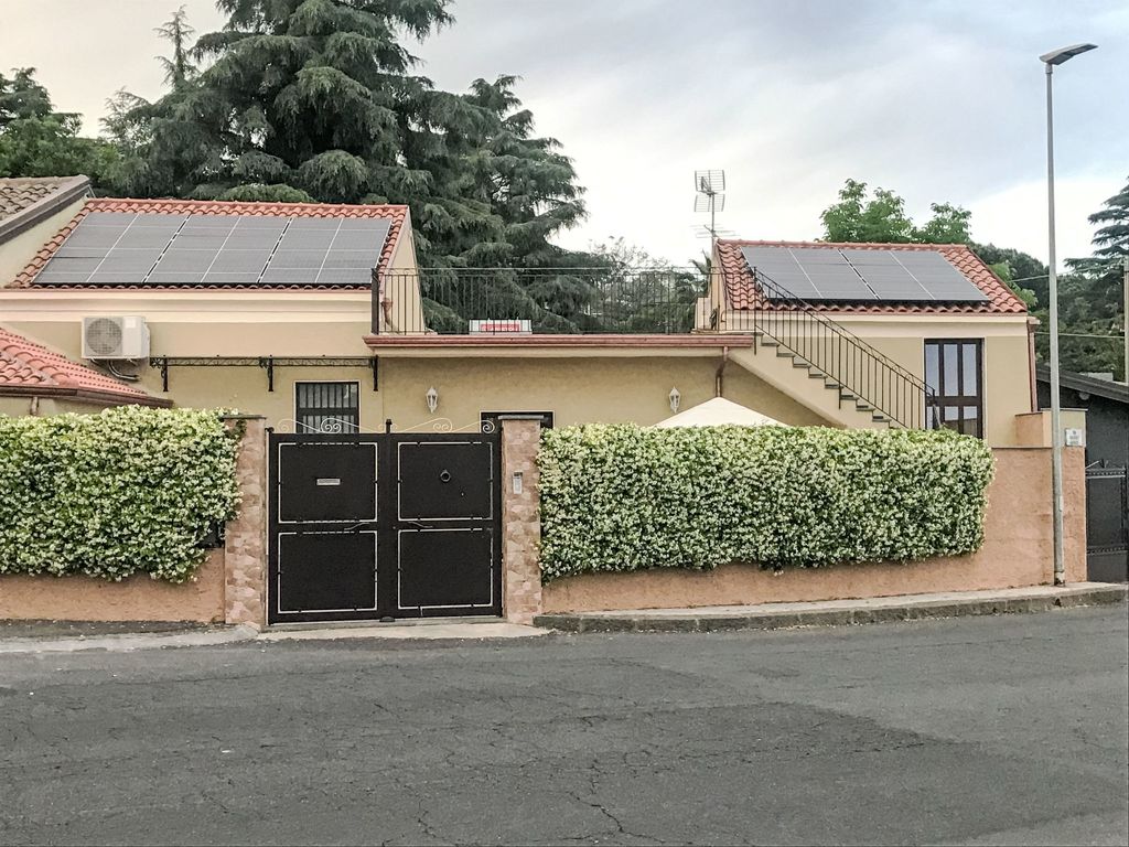 'Etna Dimora' mit Blick aufs Wasser