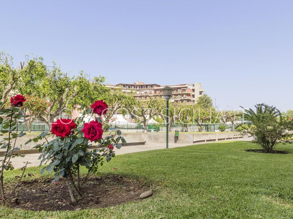 Taormina Studio 001