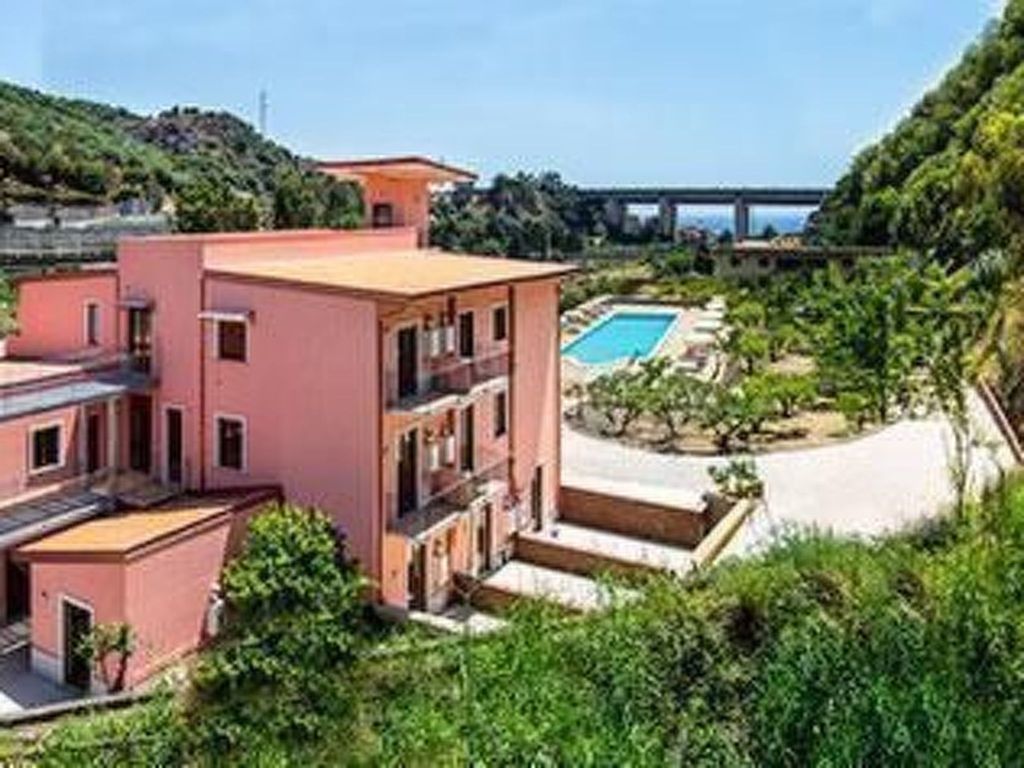 'Mare Taormina