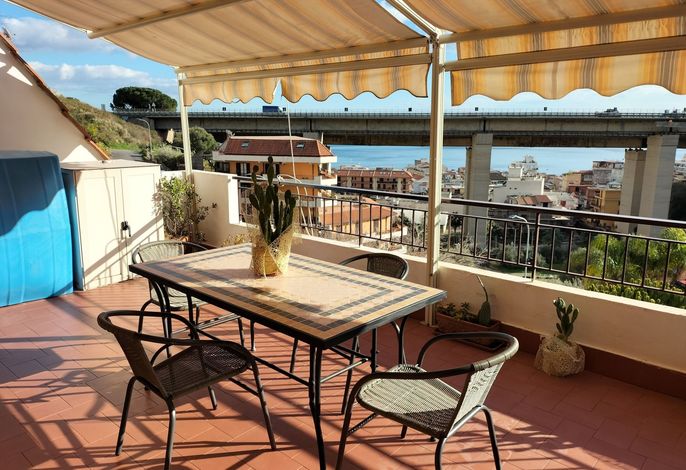 'Entire' mit Terrasse – Foto 3