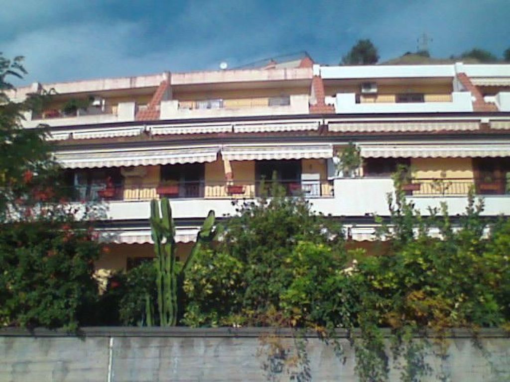 'Entire' mit Terrasse