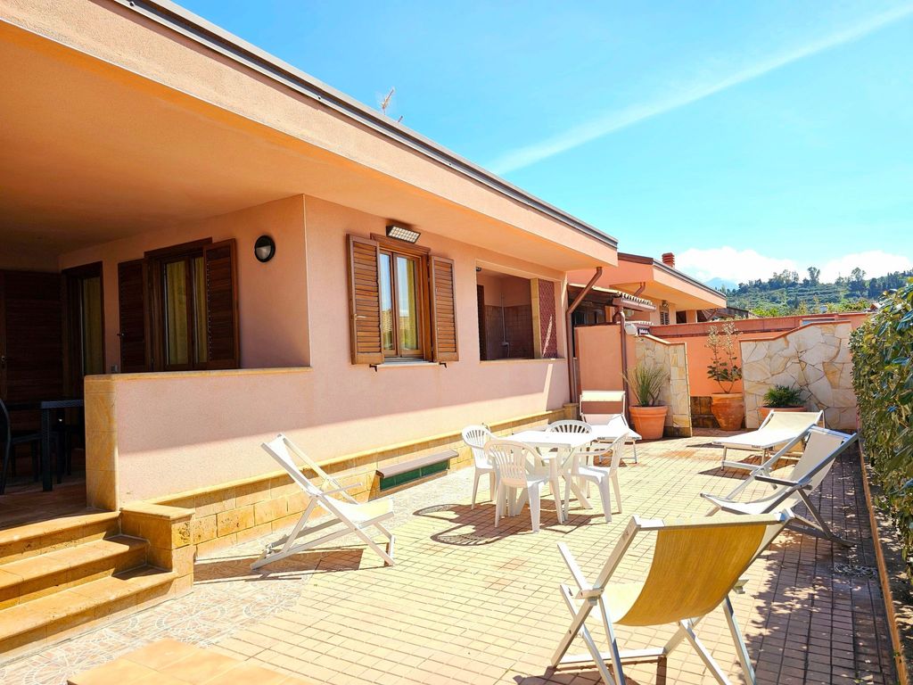 Villa mit Wasserblick
