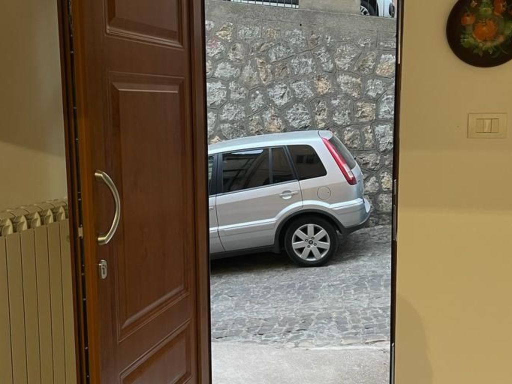 Wohnung mit Balkon