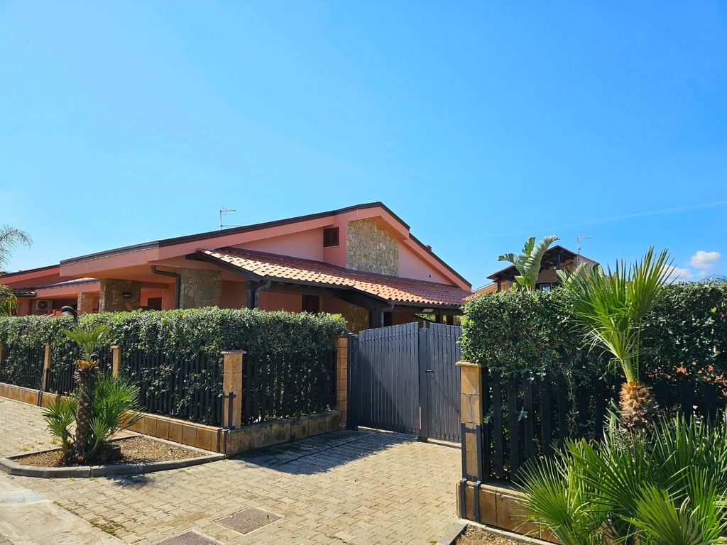Villa mit Wasserblick