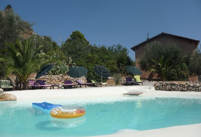 Manderino-Panoramasuite mit Park und Pool