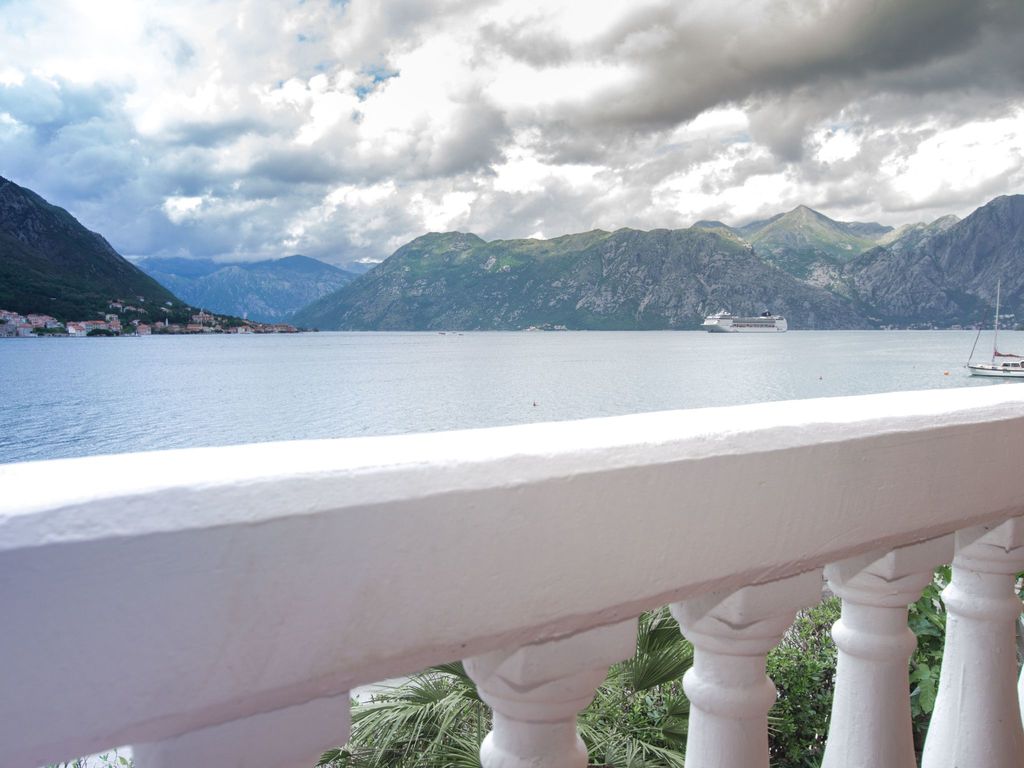 Ferienappartement am Meer mit Terrasse