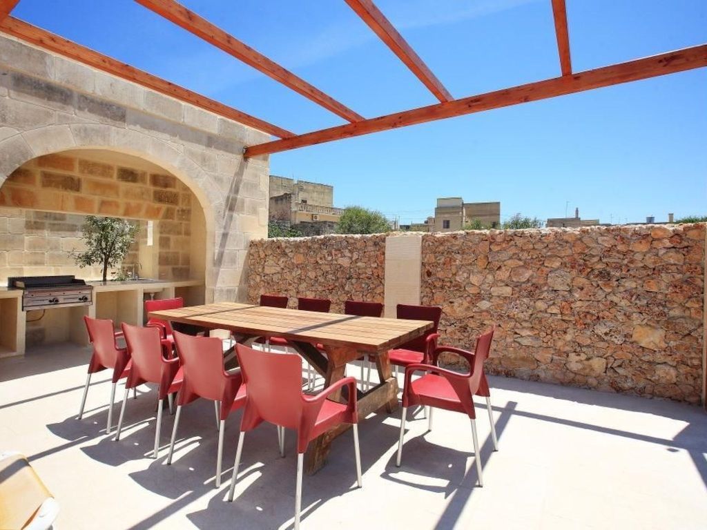 Villa "Ta Menzja" mit Garten, Grill und Terrasse