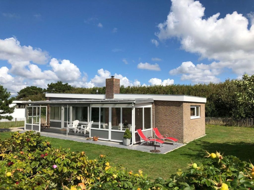 Schönes Ferienhaus Strandopgang in Julianadorp