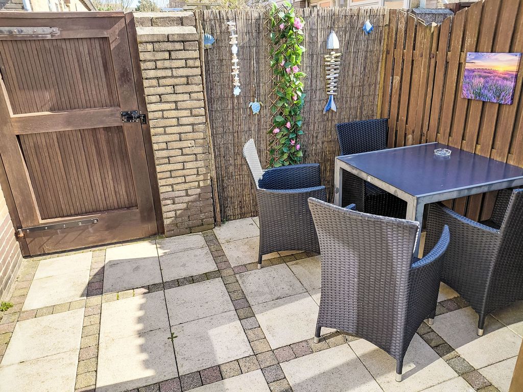 Sommerhaus in ruhiger Lage mit privatem Garten und Terrasse