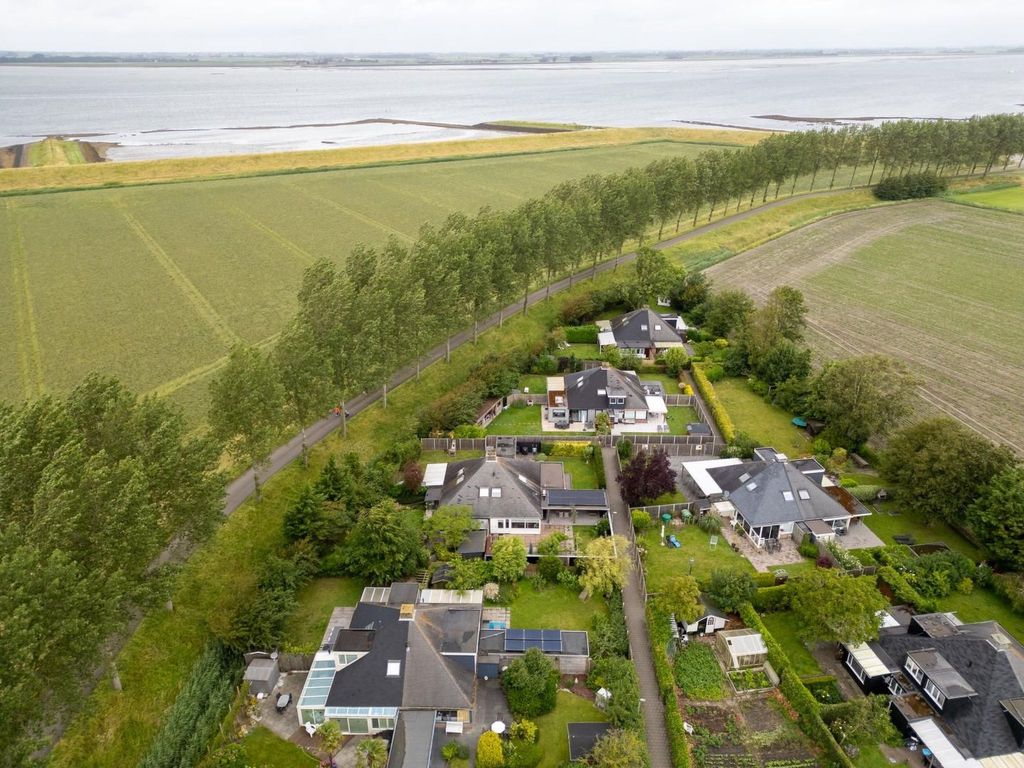 Schöne Familien-Ferienwohnung in Zeeland