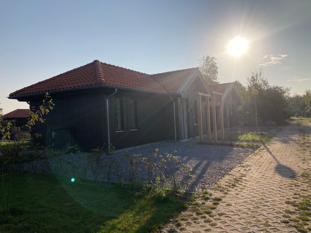 Chalet Ufergrundstück mit eigenem Angelplatz
