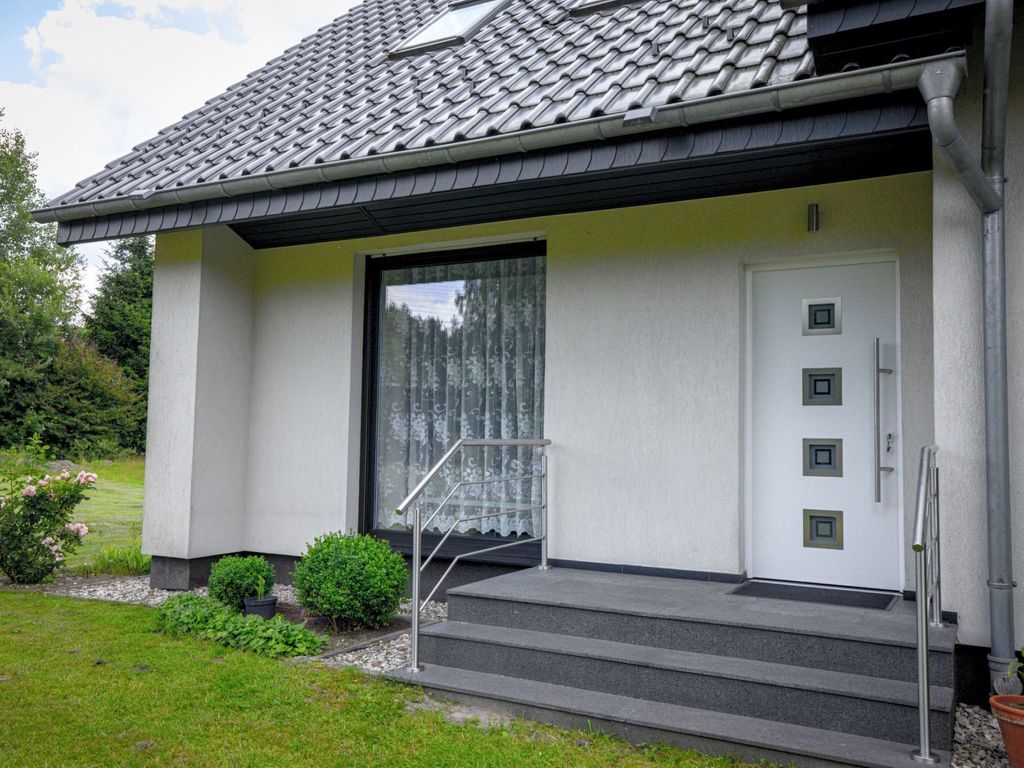 Wohnung in Naterki mit Terrasse, Garten und Grill