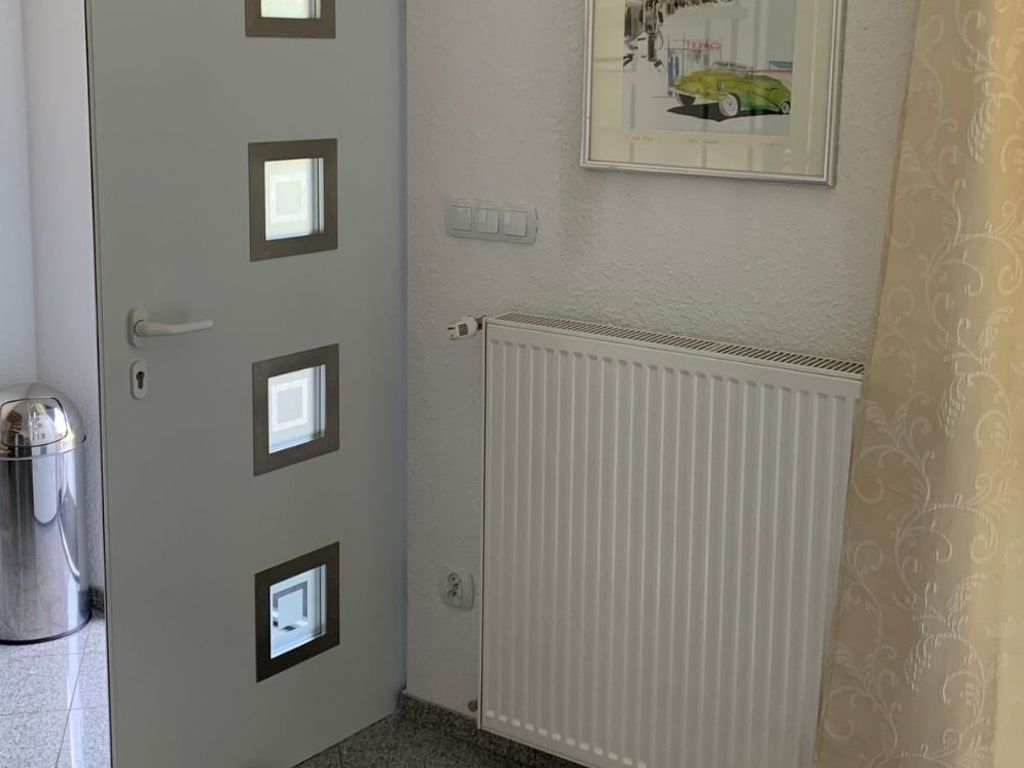 Wohnung in Naterki mit Terrasse, Garten und Grill