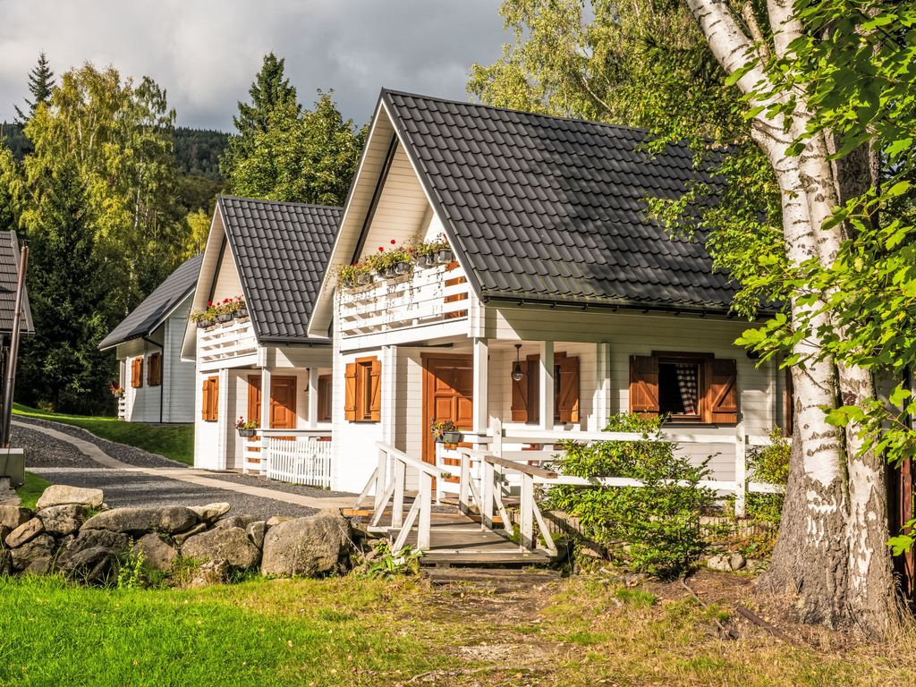 Landhaus mit gemeinschaftlichem Pool