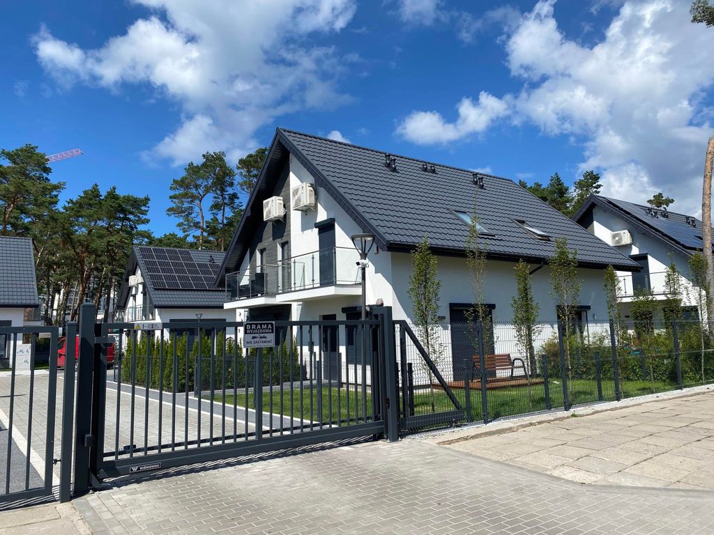 Modernes Ferienhaus in Dziwnówek mit Großem Grill