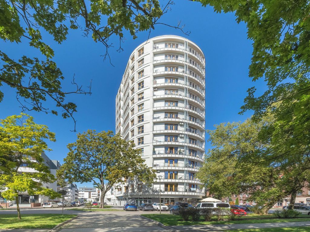 "Platan Tower 114"