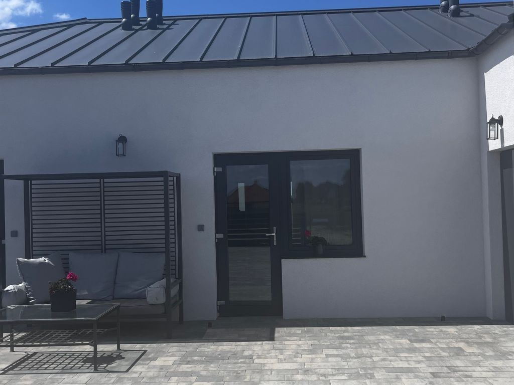 Helles Appartement in Paprotno mit Terrasse