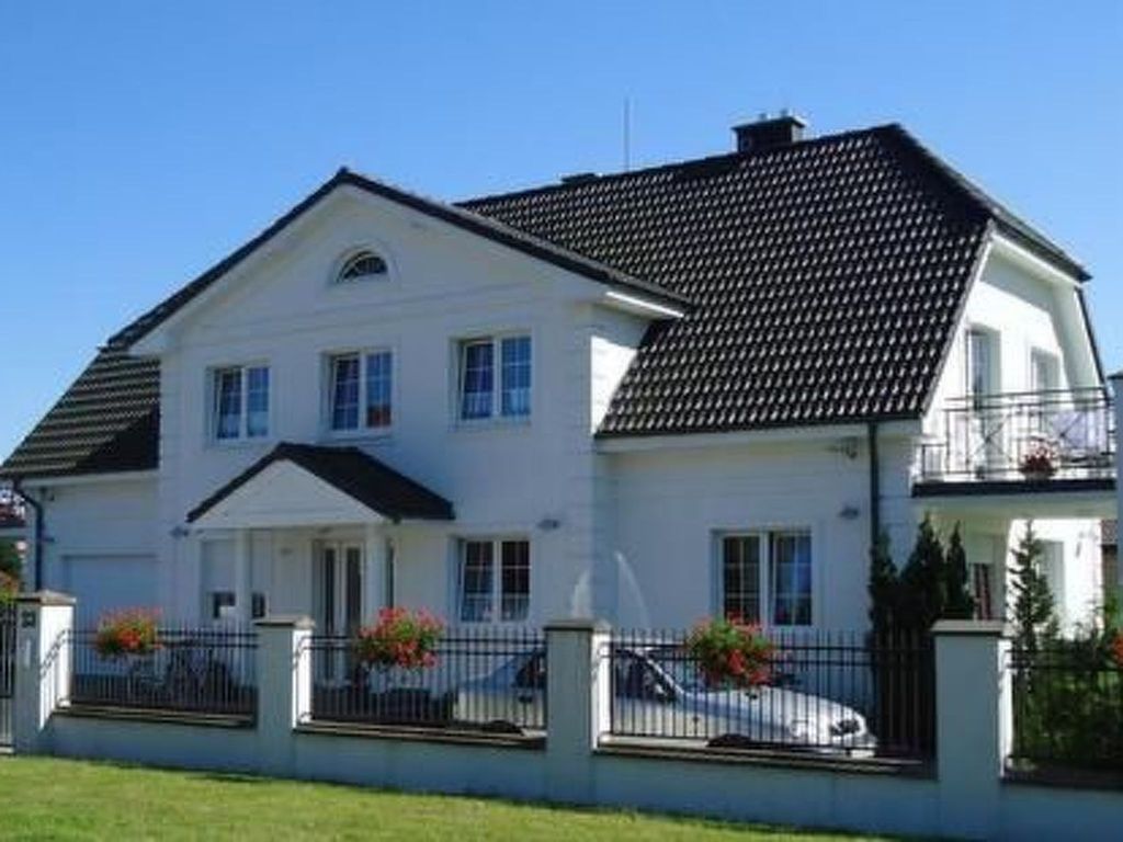 Gemütliche Wohnung in Rowy mit Terrasse, Grill,