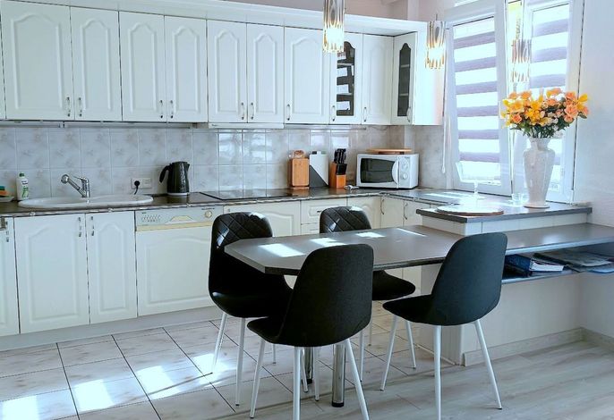 Appartement in Nowe Miasto mit Garten .1