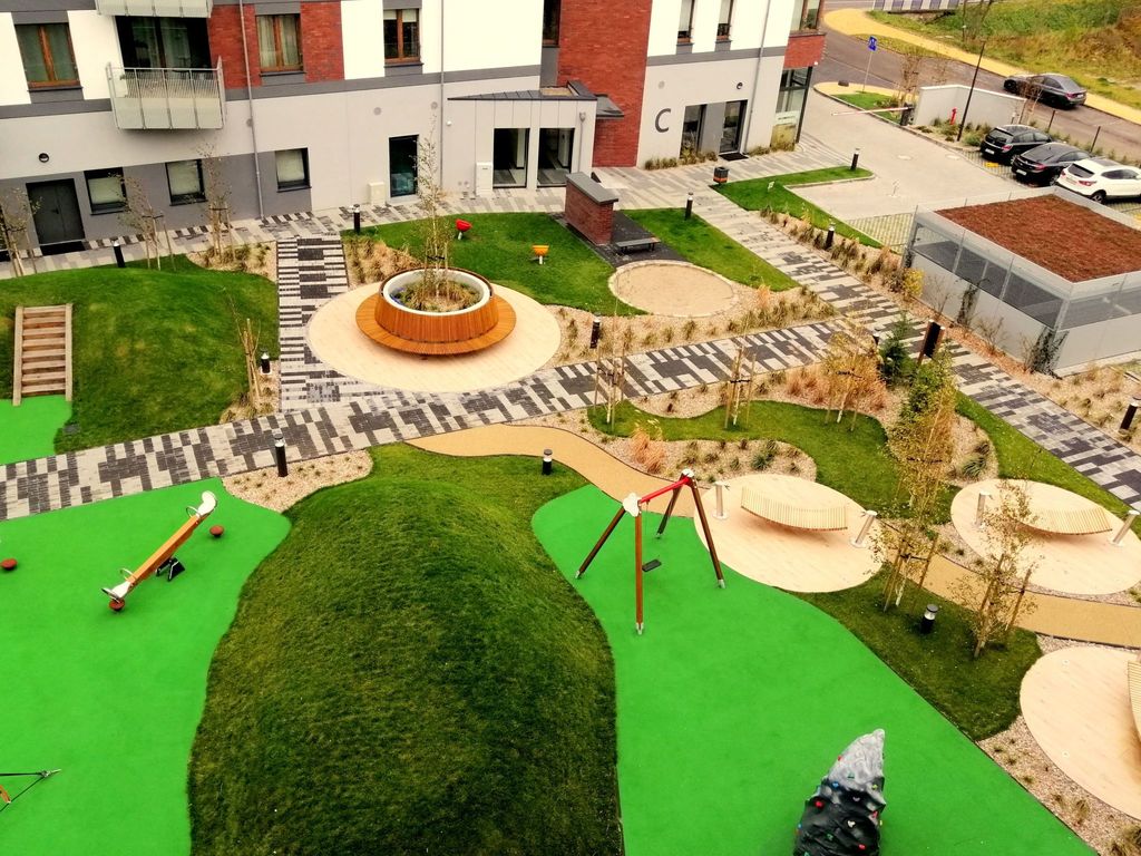 "Mazowiecka Park" mit Balkon