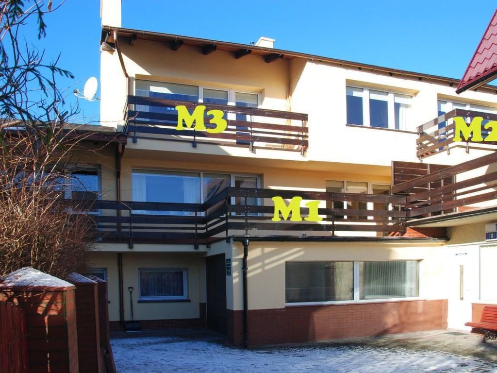 "M2" mit privatem Balkon