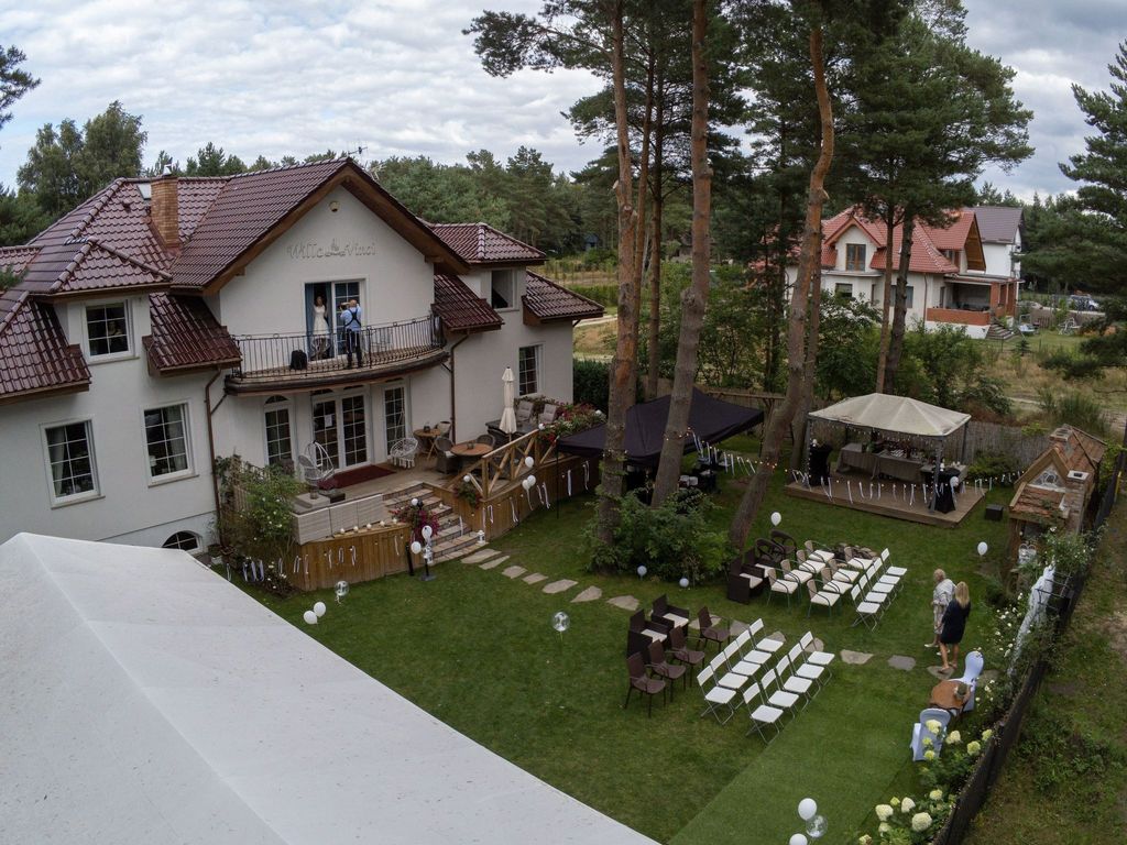 Ferienvilla mit Garten, Grill und Terrasse