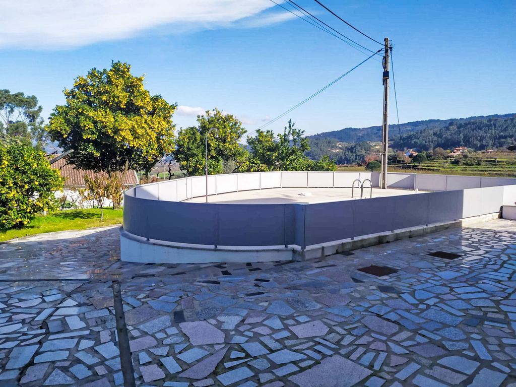 Walnut House with Private Pool