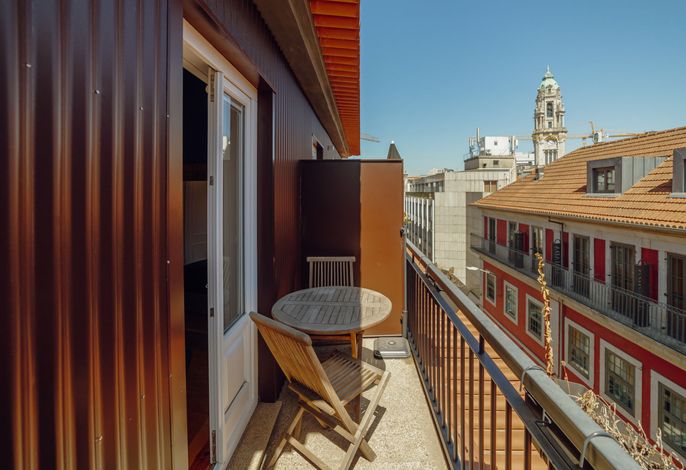DOWNTOWN PRIME with TERRACE by VACATIONY