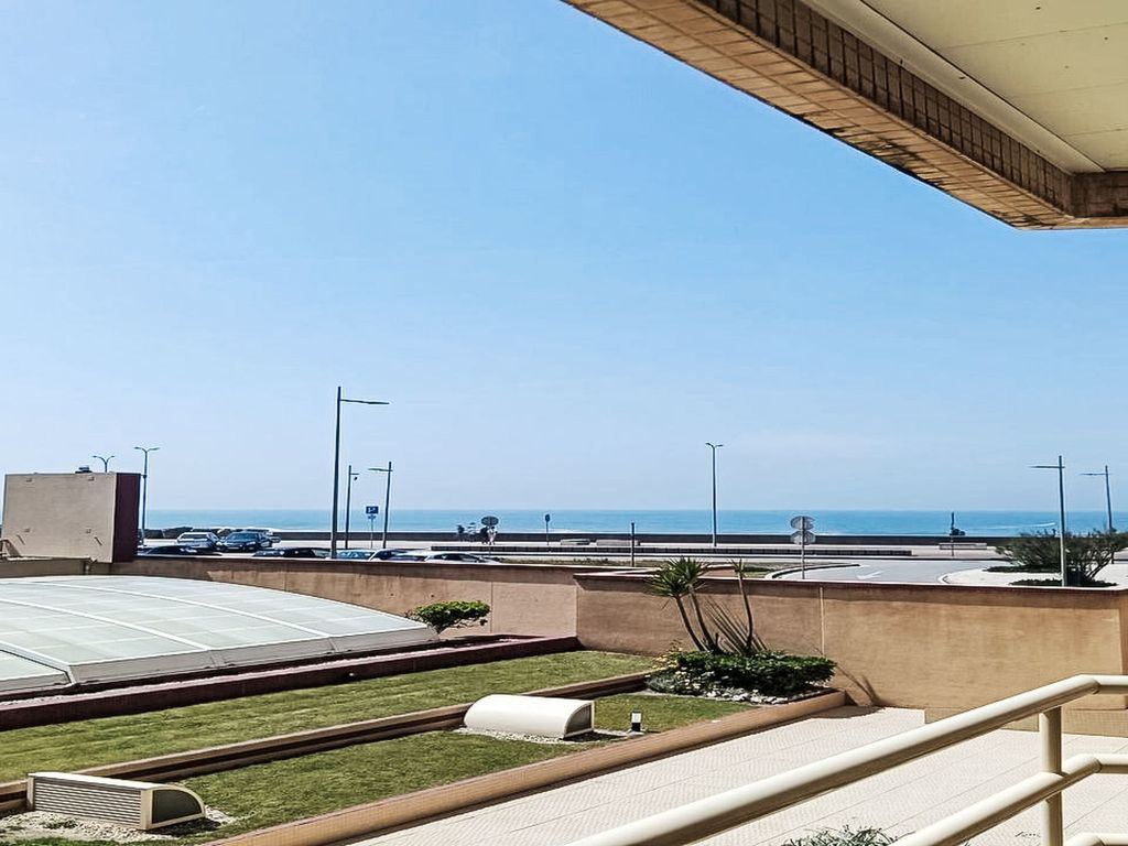 Oceanview First Line with 2 Pools 6