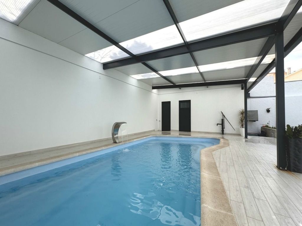 Strandhaus -Salzwasserpool, Geheizt Bedeckt