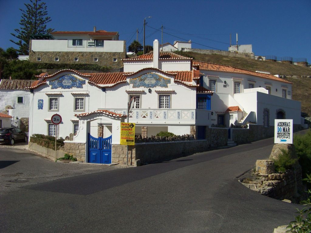 Wohnung in Azenhas Do Mar mit privatem Parkplatz