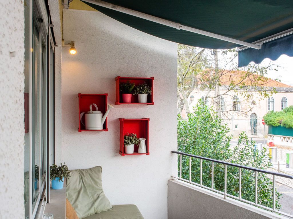 Neue, lichtdurchflutete Wohnung im Zentrum